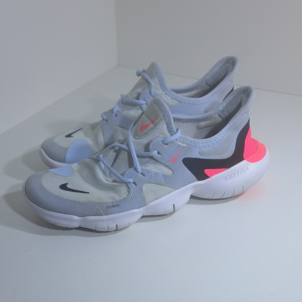 Nike Flex White and Neon Pink Athletic Shoes